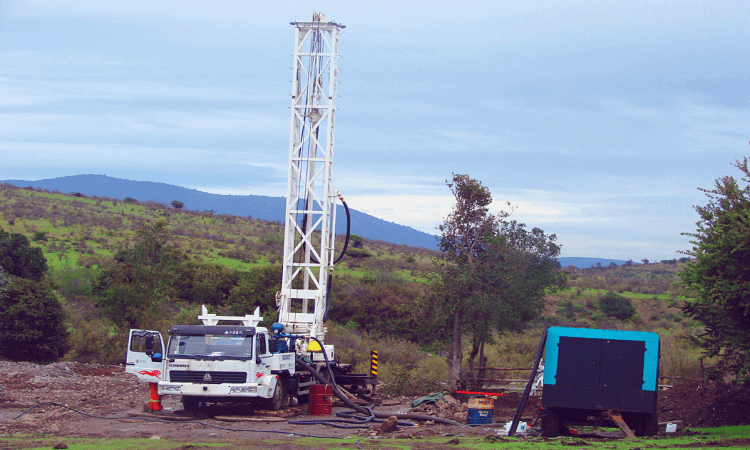 Applications and Technological Innovations of Water Well Drilling Rigs